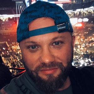 Meet your Posher, Lukasz